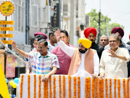 As PM Modi claims 'sindoor' flows in his veins, Ludhiana flows in AAP candidate's veins, says Kejriwal | As PM Modi claims 'sindoor' flows in his veins, Ludhiana flows in AAP candidate's veins, says Kejriwal As PM Modi claims 'sindoor' flows in his veins, Ludhiana flows in AAP candidate's veins, says Kejriwal | As PM Modi claims 'sindoor' flows in his veins, Ludhiana flows in AAP candidate's veins, says Kejriwal