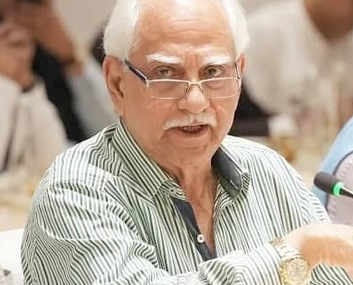 When Ramesh Sippi was visited by original makers of ‘Ram Aur Shyam’ from south | When Ramesh Sippi was visited by original makers of ‘Ram Aur Shyam’ from south When Ramesh Sippi was visited by original makers of ‘Ram Aur Shyam’ from south | When Ramesh Sippi was visited by original makers of ‘Ram Aur Shyam’ from south