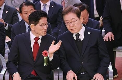 South Korea: Lee, Kim to converge on Seoul on eve of Election Day | South Korea: Lee, Kim to converge on Seoul on eve of Election Day South Korea: Lee, Kim to converge on Seoul on eve of Election Day | South Korea: Lee, Kim to converge on Seoul on eve of Election Day