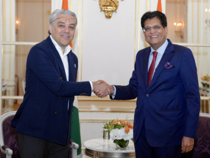 Piyush Goyal meets top global CEOs, discusses India's potential in EV, RE sectors | Piyush Goyal meets top global CEOs, discusses India's potential in EV, RE sectors Piyush Goyal meets top global CEOs, discusses India's potential in EV, RE sectors | Piyush Goyal meets top global CEOs, discusses India's potential in EV, RE sectors