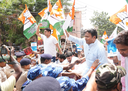 Bihar: Congress protest continues for second day over Muzaffarpur minor girl's rape | Bihar: Congress protest continues for second day over Muzaffarpur minor girl's rape Bihar: Congress protest continues for second day over Muzaffarpur minor girl's rape | Bihar: Congress protest continues for second day over Muzaffarpur minor girl's rape