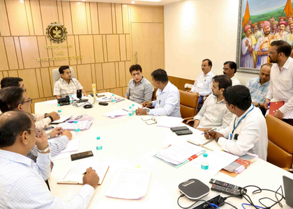 Maha Minister bats for water taxi service in Mumbai | Maha Minister bats for water taxi service in Mumbai Maha Minister bats for water taxi service in Mumbai | Maha Minister bats for water taxi service in Mumbai