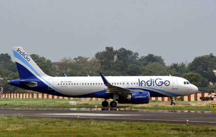 IndiGo flight makes emergency landing in Ranchi after mid-air collision with vulture | IndiGo flight makes emergency landing in Ranchi after mid-air collision with vulture IndiGo flight makes emergency landing in Ranchi after mid-air collision with vulture | IndiGo flight makes emergency landing in Ranchi after mid-air collision with vulture