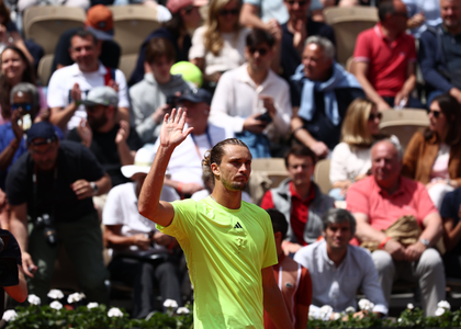French Open: Zverev marches into quarter-finals after Griekspoor retires mid-match | French Open: Zverev marches into quarter-finals after Griekspoor retires mid-match French Open: Zverev marches into quarter-finals after Griekspoor retires mid-match | French Open: Zverev marches into quarter-finals after Griekspoor retires mid-match