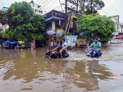 Seven killed as heavy rain, storm batters Bihar | Seven killed as heavy rain, storm batters Bihar Seven killed as heavy rain, storm batters Bihar | Seven killed as heavy rain, storm batters Bihar