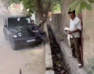 Noida man rammed by SUV after social media spat, shocking video surfaces | Noida man rammed by SUV after social media spat, shocking video surfaces Noida man rammed by SUV after social media spat, shocking video surfaces | Noida man rammed by SUV after social media spat, shocking video surfaces