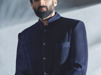 For Aditya Roy Kapur, everyday is a discovery while working with Anurag Basu | For Aditya Roy Kapur, everyday is a discovery while working with Anurag Basu For Aditya Roy Kapur, everyday is a discovery while working with Anurag Basu | For Aditya Roy Kapur, everyday is a discovery while working with Anurag Basu