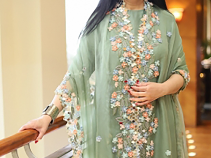 Amid ongoing debate about working women, Padmini Kolhapure reflects on challenges she faced post motherhood | Amid ongoing debate about working women, Padmini Kolhapure reflects on challenges she faced post motherhood Amid ongoing debate about working women, Padmini Kolhapure reflects on challenges she faced post motherhood | Amid ongoing debate about working women, Padmini Kolhapure reflects on challenges she faced post motherhood