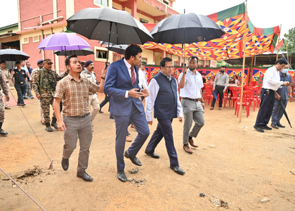 Manipur: Union Home Secy assures displaced people of govt’s resettlement plans | Manipur: Union Home Secy assures displaced people of govt’s resettlement plans Manipur: Union Home Secy assures displaced people of govt’s resettlement plans | Manipur: Union Home Secy assures displaced people of govt’s resettlement plans