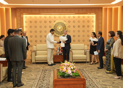 Guv Kambhampati suggests Odisha-Da Nang partnership during Vietnam visit | Guv Kambhampati suggests Odisha-Da Nang partnership during Vietnam visit Guv Kambhampati suggests Odisha-Da Nang partnership during Vietnam visit | Guv Kambhampati suggests Odisha-Da Nang partnership during Vietnam visit