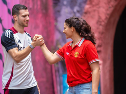 Saiyami Kher bonds over sports, fitness and food with Manchester United stars in Mumbai | Saiyami Kher bonds over sports, fitness and food with Manchester United stars in Mumbai