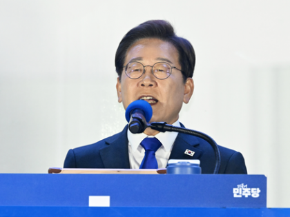PM Modi congratulates Lee Jae-myung on being elected as South Korea's President | PM Modi congratulates Lee Jae-myung on being elected as South Korea's President PM Modi congratulates Lee Jae-myung on being elected as South Korea's President | PM Modi congratulates Lee Jae-myung on being elected as South Korea's President