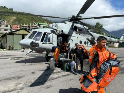 Sikkim landslides: IAF evacuates 33, including two US nationals; rescue ops intensify | Sikkim landslides: IAF evacuates 33, including two US nationals; rescue ops intensify Sikkim landslides: IAF evacuates 33, including two US nationals; rescue ops intensify | Sikkim landslides: IAF evacuates 33, including two US nationals; rescue ops intensify