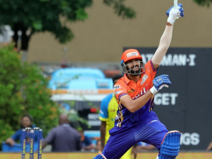 Akash Parkar packs a punch for Sobo Mumbai Falcons in T20 Mumbai opener | Akash Parkar packs a punch for Sobo Mumbai Falcons in T20 Mumbai opener Akash Parkar packs a punch for Sobo Mumbai Falcons in T20 Mumbai opener | Akash Parkar packs a punch for Sobo Mumbai Falcons in T20 Mumbai opener