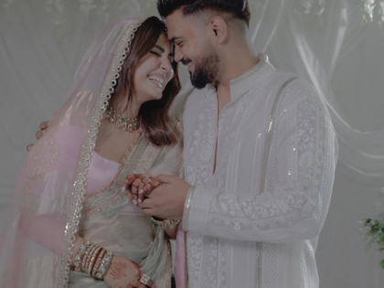 Manish Malhotra designs a breathtaking, handwoven ensemble for Hina Khan and Rocky Jaiswal's special day | Manish Malhotra designs a breathtaking, handwoven ensemble for Hina Khan and Rocky Jaiswal's special day