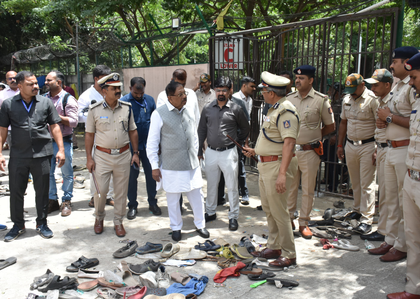 Karnataka Home Minister Parameshwara inspects stampede spots at Chinnaswamy Stadium | Karnataka Home Minister Parameshwara inspects stampede spots at Chinnaswamy Stadium Karnataka Home Minister Parameshwara inspects stampede spots at Chinnaswamy Stadium | Karnataka Home Minister Parameshwara inspects stampede spots at Chinnaswamy Stadium