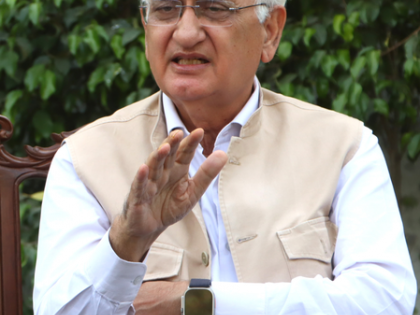 I don’t live in Kashmir: Salman Khurshid’s evasive reply on prosperity after row over Article 370 remarks | I don’t live in Kashmir: Salman Khurshid’s evasive reply on prosperity after row over Article 370 remarks