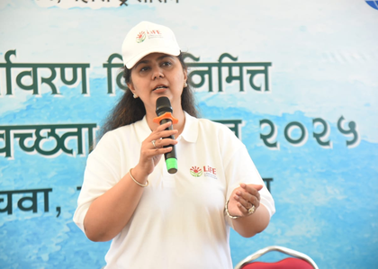 Maharashtra: Environment Minister Pankaja Munde appeals to citizens to avoid single-use plastic | Maharashtra: Environment Minister Pankaja Munde appeals to citizens to avoid single-use plastic Maharashtra: Environment Minister Pankaja Munde appeals to citizens to avoid single-use plastic | Maharashtra: Environment Minister Pankaja Munde appeals to citizens to avoid single-use plastic
