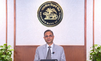RBI to raise gold loan-to-value ratio to 85 pc for small borrowers | RBI to raise gold loan-to-value ratio to 85 pc for small borrowers RBI to raise gold loan-to-value ratio to 85 pc for small borrowers | RBI to raise gold loan-to-value ratio to 85 pc for small borrowers