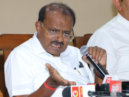 Kumaraswamy accuses K'taka CM of eating dosa with grandson even after learning about stampede deaths | Kumaraswamy accuses K'taka CM of eating dosa with grandson even after learning about stampede deaths Kumaraswamy accuses K'taka CM of eating dosa with grandson even after learning about stampede deaths | Kumaraswamy accuses K'taka CM of eating dosa with grandson even after learning about stampede deaths