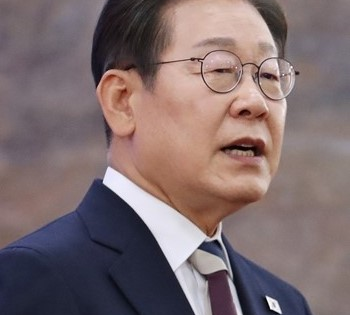 South Korea, US begin to forge rapport ahead of tough alliance tasks | South Korea, US begin to forge rapport ahead of tough alliance tasks South Korea, US begin to forge rapport ahead of tough alliance tasks | South Korea, US begin to forge rapport ahead of tough alliance tasks
