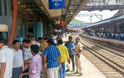 Mumbai train accident: Sharad Pawar stresses proper planning on train timings | Mumbai train accident: Sharad Pawar stresses proper planning on train timings Mumbai train accident: Sharad Pawar stresses proper planning on train timings | Mumbai train accident: Sharad Pawar stresses proper planning on train timings