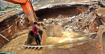 TN launches Rs 3,360 crore underground sewerage projects in 14 cities | TN launches Rs 3,360 crore underground sewerage projects in 14 cities TN launches Rs 3,360 crore underground sewerage projects in 14 cities | TN launches Rs 3,360 crore underground sewerage projects in 14 cities