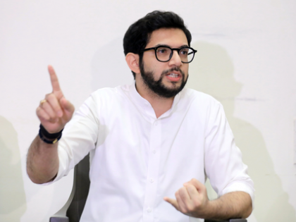 Aditya Thackeray slams Vaishnaw over Maha local train accident; calls him 'Reel Minister' | Aditya Thackeray slams Vaishnaw over Maha local train accident; calls him 'Reel Minister' Aditya Thackeray slams Vaishnaw over Maha local train accident; calls him 'Reel Minister' | Aditya Thackeray slams Vaishnaw over Maha local train accident; calls him 'Reel Minister'