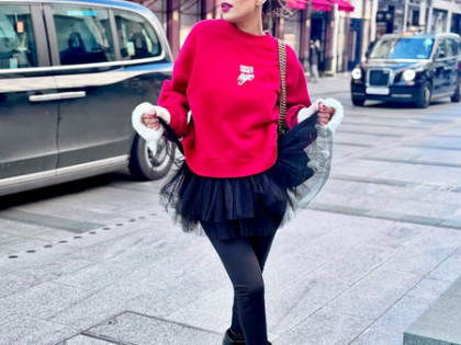 Nia Sharma flips another page through her England vacation dairy | Nia Sharma flips another page through her England vacation dairy Nia Sharma flips another page through her England vacation dairy | Nia Sharma flips another page through her England vacation dairy