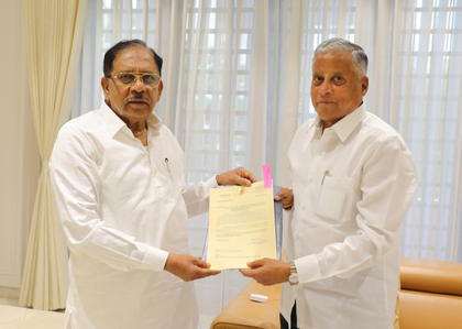 Karnataka Home Minister meets Union Minister Somanna, discusses pending projects | Karnataka Home Minister meets Union Minister Somanna, discusses pending projects