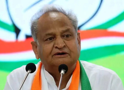 Ashok Gehlot targets Raj govt over pending bureaucratic postings and power outages | Ashok Gehlot targets Raj govt over pending bureaucratic postings and power outages Ashok Gehlot targets Raj govt over pending bureaucratic postings and power outages | Ashok Gehlot targets Raj govt over pending bureaucratic postings and power outages