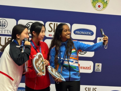 Shooting WC: Elavenil improves record, bags air rifle bronze for India’s first medal in Munich | Shooting WC: Elavenil improves record, bags air rifle bronze for India’s first medal in Munich Shooting WC: Elavenil improves record, bags air rifle bronze for India’s first medal in Munich | Shooting WC: Elavenil improves record, bags air rifle bronze for India’s first medal in Munich