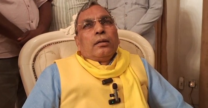 SSP chief slapped repeatedly by party worker at event, former blames UP Minister OP Rajbhar | SSP chief slapped repeatedly by party worker at event, former blames UP Minister OP Rajbhar SSP chief slapped repeatedly by party worker at event, former blames UP Minister OP Rajbhar | SSP chief slapped repeatedly by party worker at event, former blames UP Minister OP Rajbhar