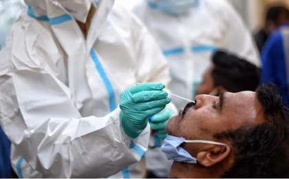 Over 200 new Covid-19 cases reported in Gujarat in single day | Over 200 new Covid-19 cases reported in Gujarat in single day Over 200 new Covid-19 cases reported in Gujarat in single day | Over 200 new Covid-19 cases reported in Gujarat in single day