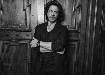 Shah Rukh Khan offers prayers for victims & families of Air India crash | Shah Rukh Khan offers prayers for victims & families of Air India crash Shah Rukh Khan offers prayers for victims & families of Air India crash | Shah Rukh Khan offers prayers for victims & families of Air India crash