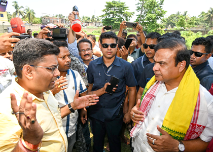 Shoot at sight order in Dhubri district to maintain peace and harmony: Assam CM | Shoot at sight order in Dhubri district to maintain peace and harmony: Assam CM Shoot at sight order in Dhubri district to maintain peace and harmony: Assam CM | Shoot at sight order in Dhubri district to maintain peace and harmony: Assam CM