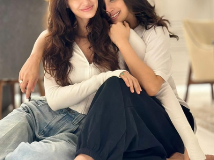 Mouni Roy calls Disha Patani ‘sister who’s part goddess, three fourth a ninja warrior’ | Mouni Roy calls Disha Patani ‘sister who’s part goddess, three fourth a ninja warrior’ Mouni Roy calls Disha Patani ‘sister who’s part goddess, three fourth a ninja warrior’ | Mouni Roy calls Disha Patani ‘sister who’s part goddess, three fourth a ninja warrior’