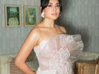 Kritika on Anusha Rizvi’s film: Special to be on set where women aren’t just in front of the camera | Kritika on Anusha Rizvi’s film: Special to be on set where women aren’t just in front of the camera Kritika on Anusha Rizvi’s film: Special to be on set where women aren’t just in front of the camera | Kritika on Anusha Rizvi’s film: Special to be on set where women aren’t just in front of the camera
