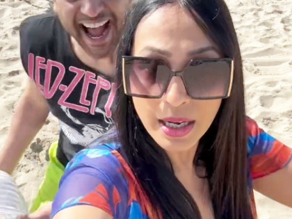 Krushna Abhishek hilariously ruins wife Kashmera Shah’s beach video | Krushna Abhishek hilariously ruins wife Kashmera Shah’s beach video Krushna Abhishek hilariously ruins wife Kashmera Shah’s beach video | Krushna Abhishek hilariously ruins wife Kashmera Shah’s beach video