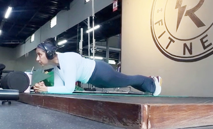 Manisha Koirala flaunts impressive core strength with planks | Manisha Koirala flaunts impressive core strength with planks Manisha Koirala flaunts impressive core strength with planks | Manisha Koirala flaunts impressive core strength with planks