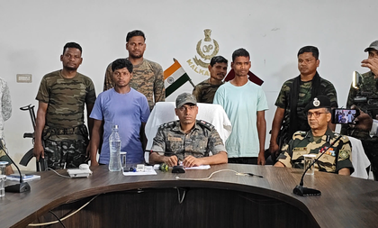 Odisha Police arrest two dreaded CPI (Maoist) cadres in Malkangiri district | Odisha Police arrest two dreaded CPI (Maoist) cadres in Malkangiri district Odisha Police arrest two dreaded CPI (Maoist) cadres in Malkangiri district | Odisha Police arrest two dreaded CPI (Maoist) cadres in Malkangiri district