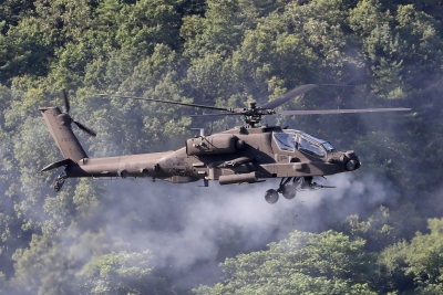 IAF’s Apache helicopter makes emergency landing in Pathankot, crew safe | IAF’s Apache helicopter makes emergency landing in Pathankot, crew safe IAF’s Apache helicopter makes emergency landing in Pathankot, crew safe | IAF’s Apache helicopter makes emergency landing in Pathankot, crew safe