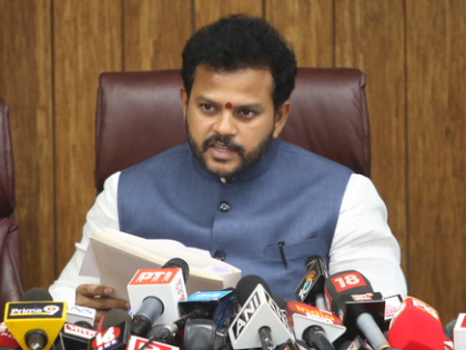 Centre monitors closure of airspace over countries; coordinating with airlines, says Civil Aviation Minister | Centre monitors closure of airspace over countries; coordinating with airlines, says Civil Aviation Minister Centre monitors closure of airspace over countries; coordinating with airlines, says Civil Aviation Minister | Centre monitors closure of airspace over countries; coordinating with airlines, says Civil Aviation Minister