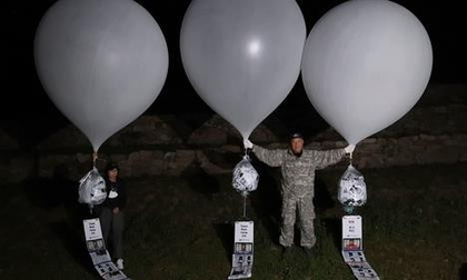 South Korea: Lee orders measures to prevent anti-Pyongyang leaflet launches, punish violators | South Korea: Lee orders measures to prevent anti-Pyongyang leaflet launches, punish violators South Korea: Lee orders measures to prevent anti-Pyongyang leaflet launches, punish violators | South Korea: Lee orders measures to prevent anti-Pyongyang leaflet launches, punish violators