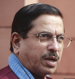 Comprehensive probe into Air India AI-171 plane crash: Union Minister Pralhad Joshi | Comprehensive probe into Air India AI-171 plane crash: Union Minister Pralhad Joshi Comprehensive probe into Air India AI-171 plane crash: Union Minister Pralhad Joshi | Comprehensive probe into Air India AI-171 plane crash: Union Minister Pralhad Joshi