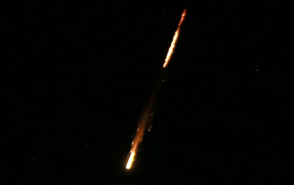 Iran launches new wave of attacks on Israel in response to Israeli airstrikes | Iran launches new wave of attacks on Israel in response to Israeli airstrikes Iran launches new wave of attacks on Israel in response to Israeli airstrikes | Iran launches new wave of attacks on Israel in response to Israeli airstrikes