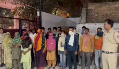 36 Bangladeshi nationals, including 17 minors, apprehended in Delhi | 36 Bangladeshi nationals, including 17 minors, apprehended in Delhi 36 Bangladeshi nationals, including 17 minors, apprehended in Delhi | 36 Bangladeshi nationals, including 17 minors, apprehended in Delhi