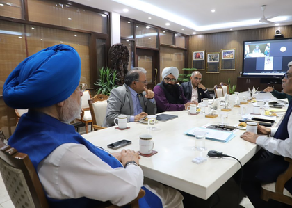 ONGC gas leakage: Hardeep Puri reviews ‘well control’ activities | ONGC gas leakage: Hardeep Puri reviews ‘well control’ activities ONGC gas leakage: Hardeep Puri reviews ‘well control’ activities | ONGC gas leakage: Hardeep Puri reviews ‘well control’ activities