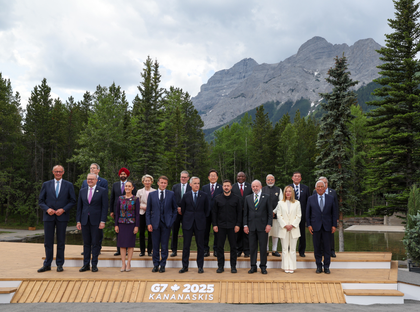 PM Modi, world leaders join for group photo at G7 Summit in Canada's Kananaskis | PM Modi, world leaders join for group photo at G7 Summit in Canada's Kananaskis PM Modi, world leaders join for group photo at G7 Summit in Canada's Kananaskis | PM Modi, world leaders join for group photo at G7 Summit in Canada's Kananaskis
