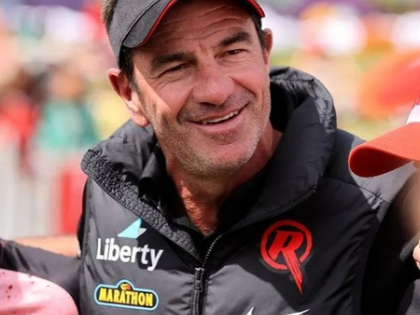 WBBL: Melbourne Renegades resign title-winning coach Simon Helmot three years | WBBL: Melbourne Renegades resign title-winning coach Simon Helmot three years WBBL: Melbourne Renegades resign title-winning coach Simon Helmot three years | WBBL: Melbourne Renegades resign title-winning coach Simon Helmot three years